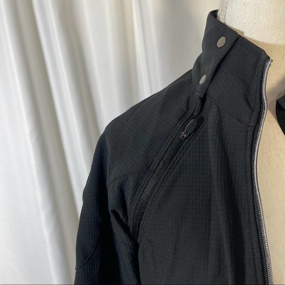 MPG Black Lightweight Jacket - Picture 4 of 15